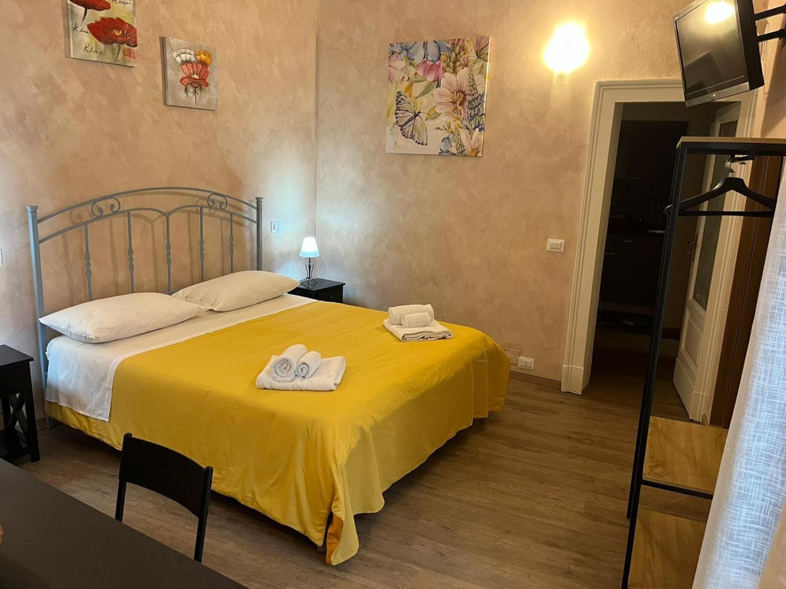 Hotel Chrilu House Aeroporto di Catania Fontana Rossa Esterno foto